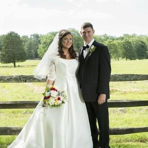 Meet your Posher, Nicole